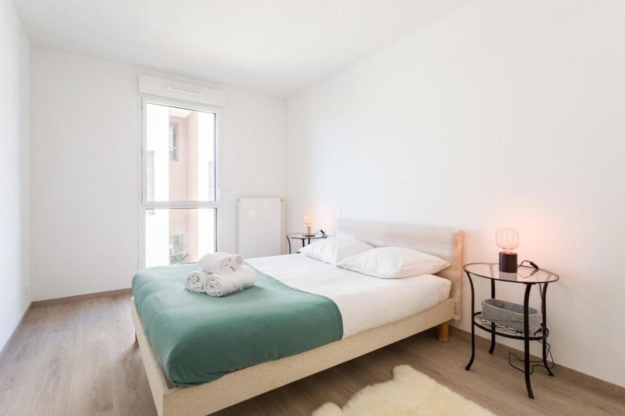 Le Rio, Appartement Avec Terrasse & Parking Rennes Buitenkant foto